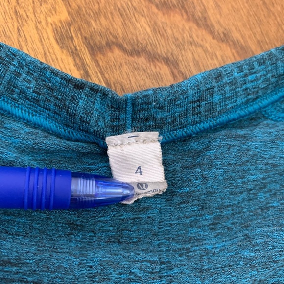 Lululemon Swiftly Tech Short Sleeves Size 4 Teal Blue Crewneck Active Workout - Picture 6 of 8